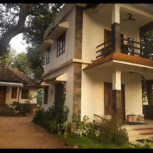 Abru's Holidays International Travelers Guest house Alappuzha