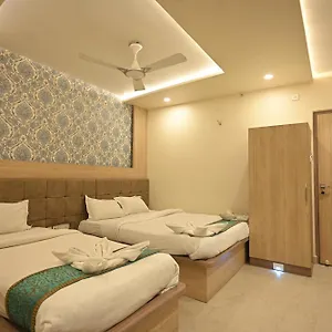 Saffron Hotel