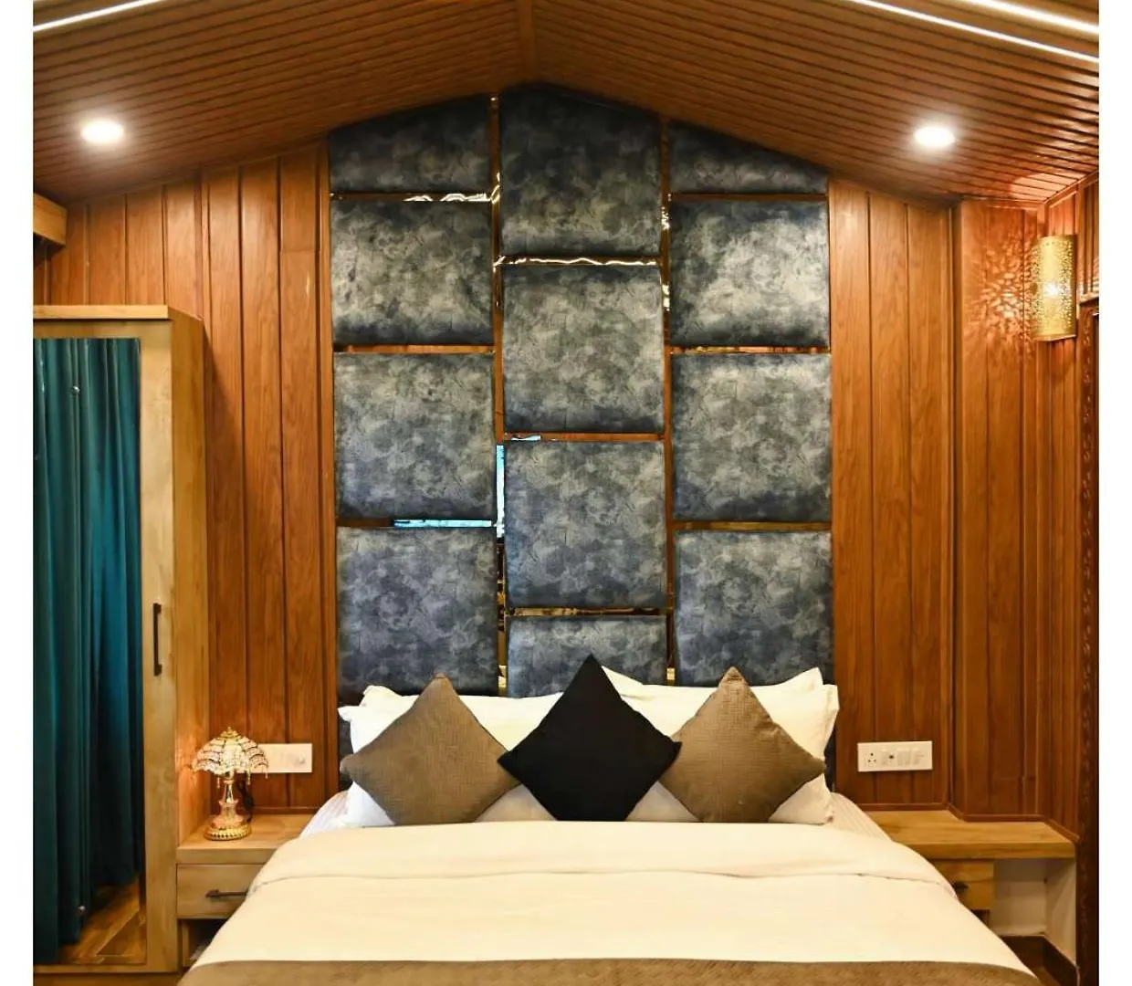 Hotel Heritage Inn At Assi Ghat Waranasi