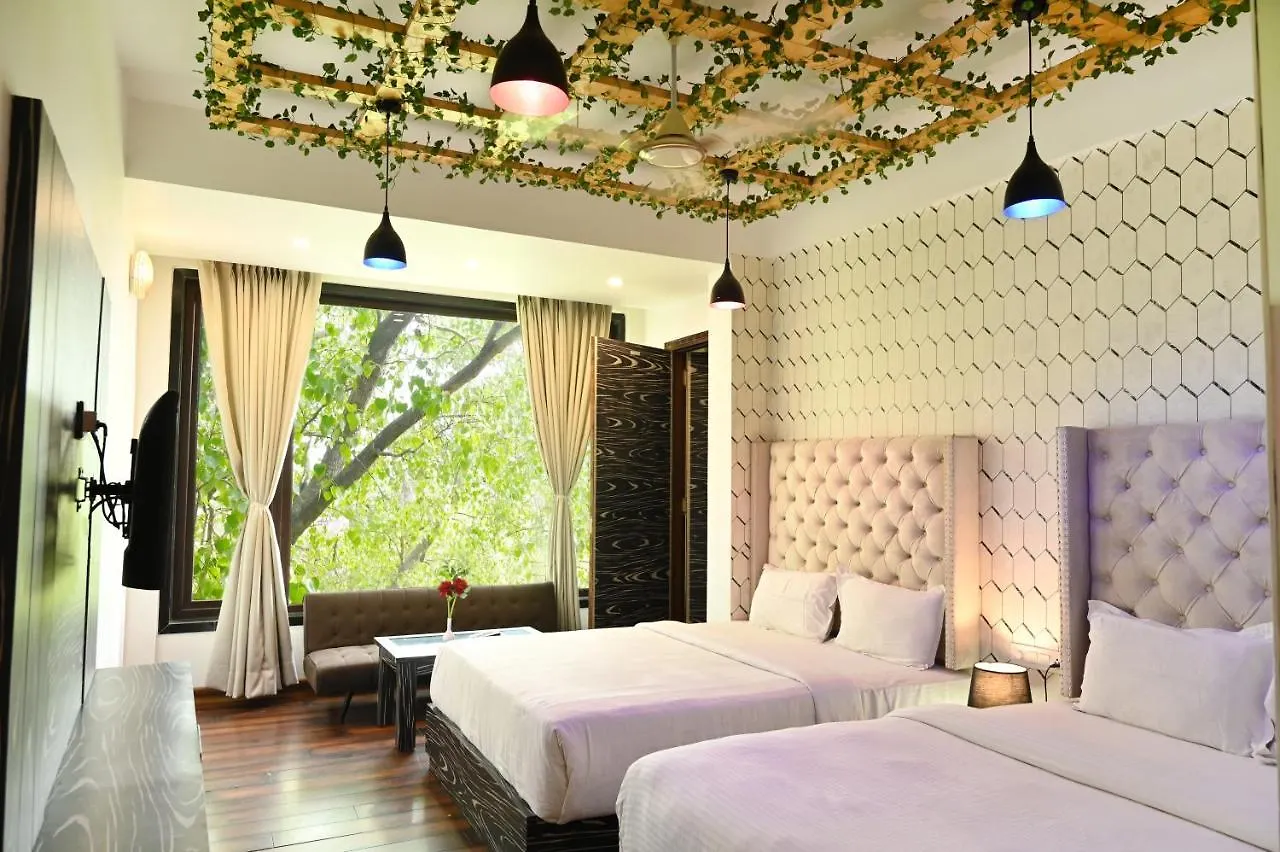***  Hotel Heritage Inn At Assi Ghat Varanasi India